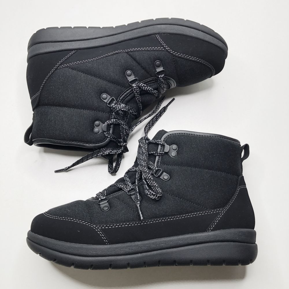 [CLARKS] Cabrini Cove Lace Up Boots